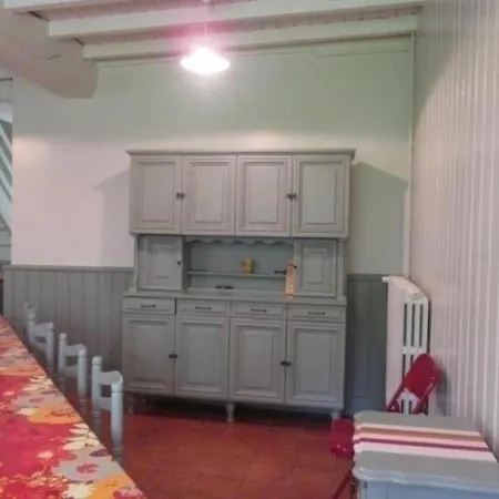 Grande Maison En Pierres Avec Jardin Clos, Proche Des Stations Thermales Et Des Volcans D'auvergne - Fr-1-489-198 Holiday home
