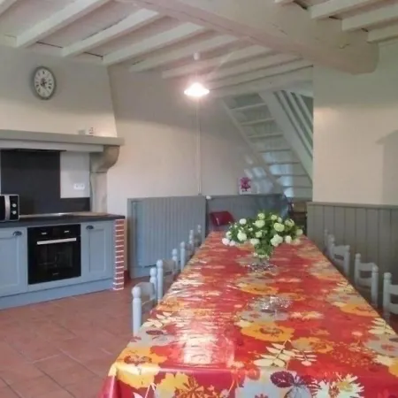 Holiday home Grande Maison En Pierres Avec Jardin Clos, Proche Des Stations Thermales Et Des Volcans D'auvergne - Fr-1-489-198 *